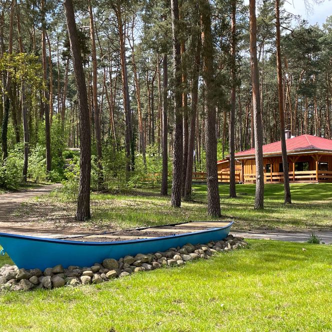 Schlaubetal Campingplatz Schervenzsee Sommer Dekoboot