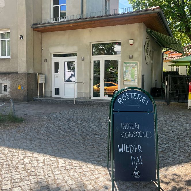 DEKAFFEE-Laden