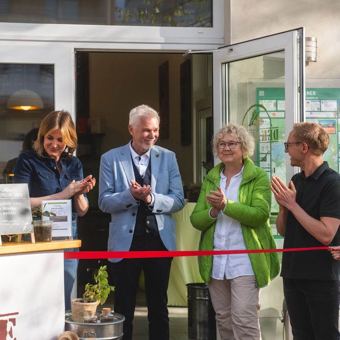 Dekaffee Neueröffnung 
