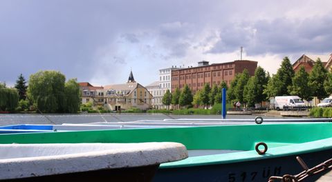 Ruderboote am Müllroser See