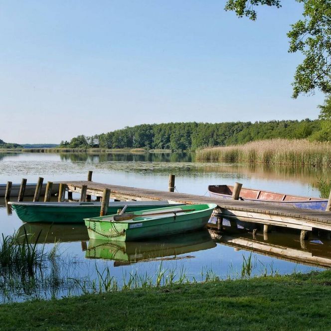 Naturgut Köllnitz am Groß Schauener See am Wasser mit Booten