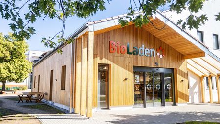 Außenansicht vom Bioladen Gronefelder Werkstätten