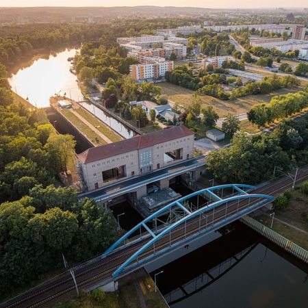 Zwillingsschachtschleuse in Eisenhüttenstadt in Oder-Spre