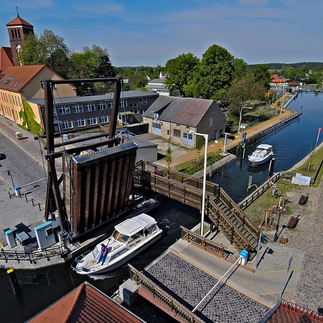 Zugbrücke Storkow Vogelperspektive Sommer am wasser