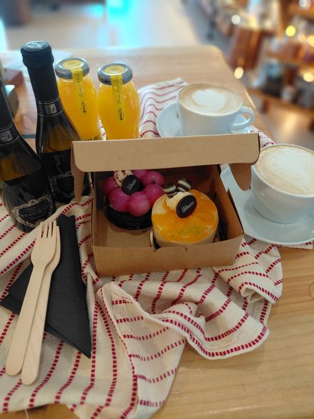 Saft Törtchen Prosecco und Kaffee vom Olea & Cafea in Neuzelle